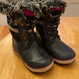 Girls Bogs boots